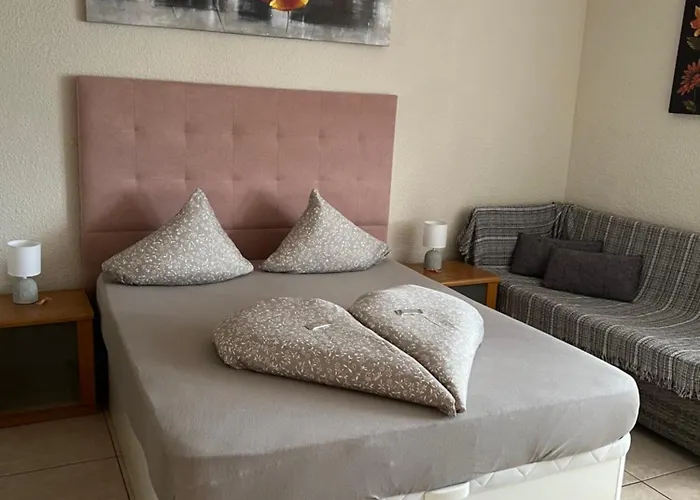 Vlasta Port Royal Cristianos Apartament *