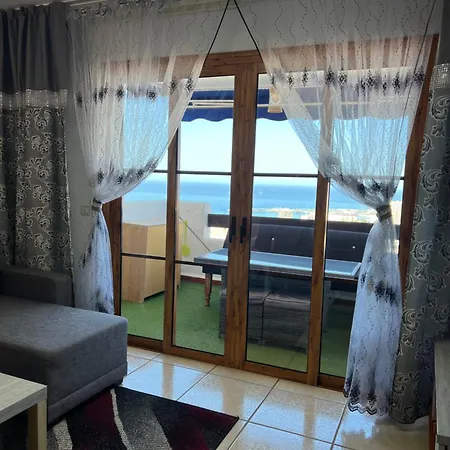 Vlasta Port Royal Cristianos * Los Cristianos (Tenerife)