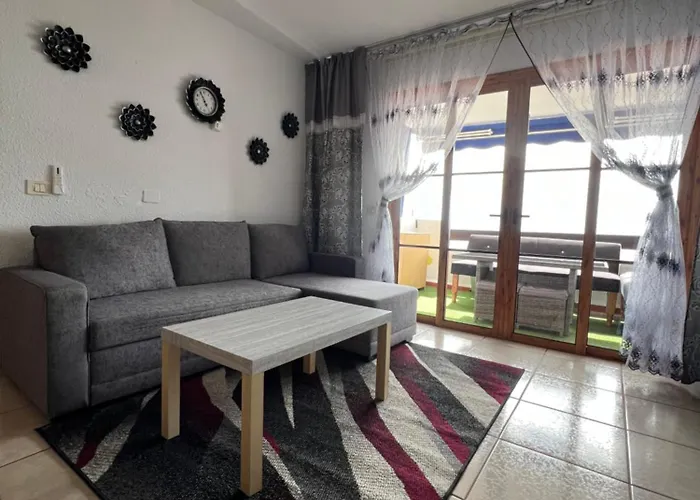 Vlasta Port Royal Cristianos Appartement